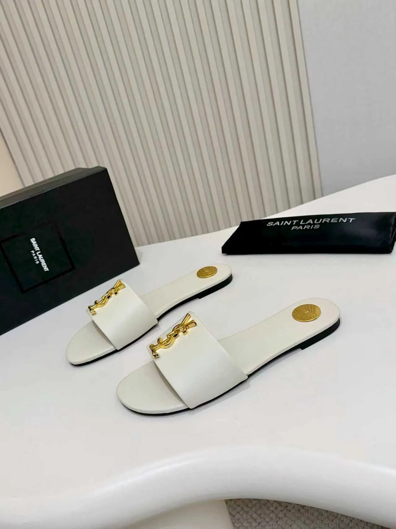 👟👟Ex-factory price 340👟👟 Genuine leather sole +40 YSL new model, upper cowhide leather lining sheepskin, size 35-44, rubber sole, genuine leather sole +40